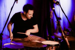 Yasi Hofer Alb Live Konzerte Christoph Scherer